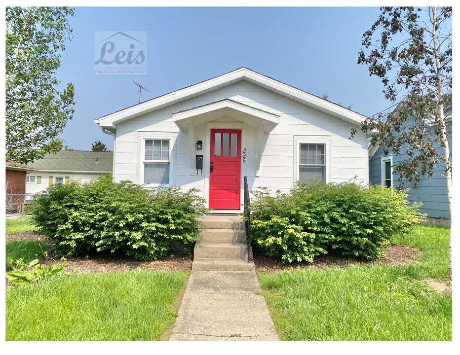 226 Williams St in Troy, OH - Building Photo
