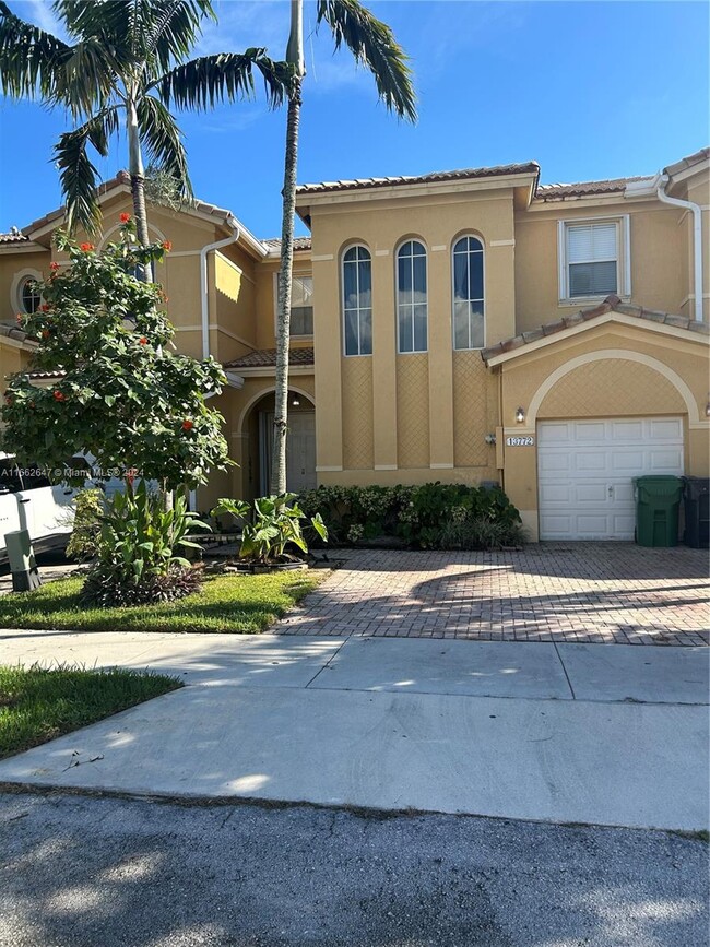 13772 SW 118th Terrace in Miami, FL - Building Photo - Building Photo