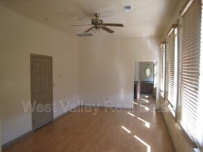522 Center St in Taft, CA - Building Photo - Building Photo