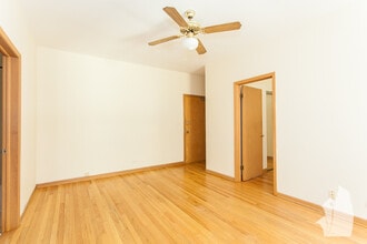 635 W Barry Ave in Chicago, IL - Building Photo - Building Photo