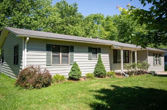 2321 Laverne Ave in Fayetteville, AR - Building Photo - Building Photo