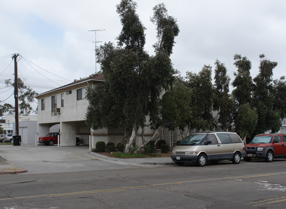 3028 Howard Ave in San Diego, CA - Foto de edificio