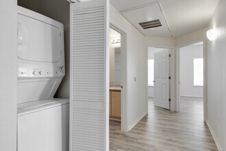 Tierra Pointe Apartments in Casa Grande, AZ - Foto de edificio - Interior Photo