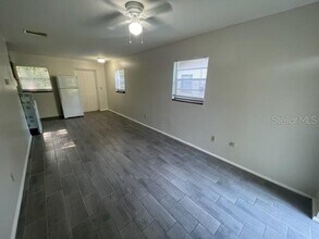 12140 Munbury Dr-Unit -4 in Dade City, FL - Building Photo - Building Photo