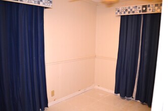 716 W 2nd St in Riviera Beach, FL - Building Photo - Building Photo
