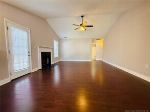 318 Hawthorn Dr in Raeford, NC - Building Photo - Building Photo