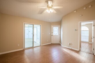 1456 Ellis Trace Dr W in Jacksonville, FL - Building Photo - Building Photo