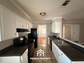 5037 Woodlark Ave in Memphis, TN - Building Photo - Building Photo