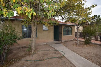 707 12th St SW-Unit -707 in Albuquerque, NM - Building Photo - Building Photo