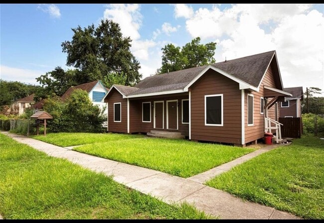 property at 2721 Virginia St