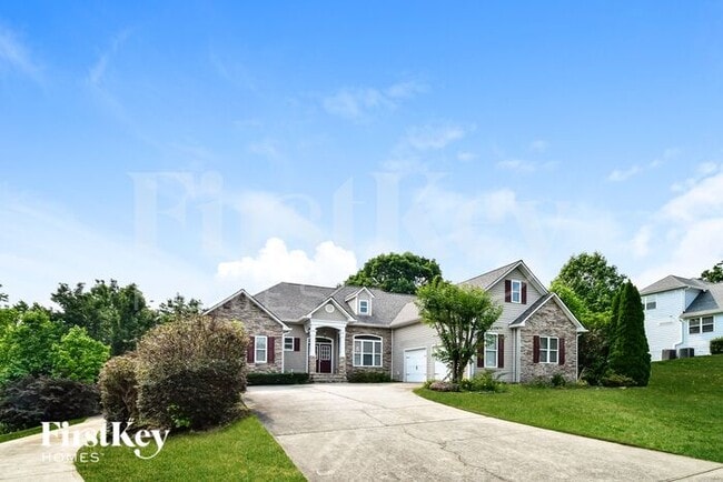 33 Roberson Dr in Cartersville, GA - Building Photo - Building Photo