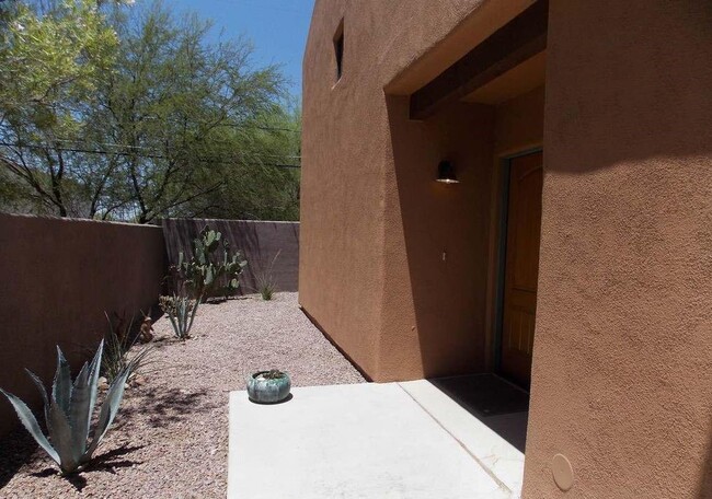 3135 N Olsen Ave, Unit 3135 N Olsen in Tucson, AZ - Building Photo - Building Photo