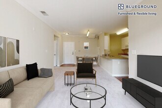 2350 26th Ct S in Arlington, VA - Building Photo - Building Photo