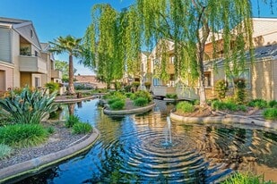 7675 N First St in Fresno, CA - Building Photo