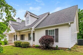 25 Woodland Dr in Covington, GA - Building Photo - Building Photo