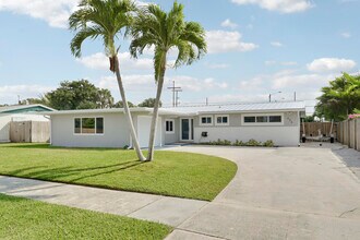 636 Eastwind Dr in North Palm Beach, FL - Building Photo - Building Photo