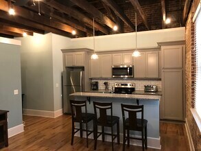 134 N Main St, Unit #202 in Sumter, SC - Building Photo - Building Photo