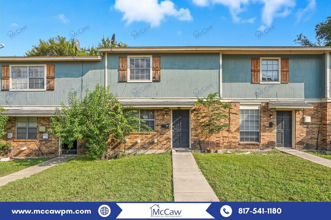 314 Candlewood Ln in Garland, TX - Building Photo