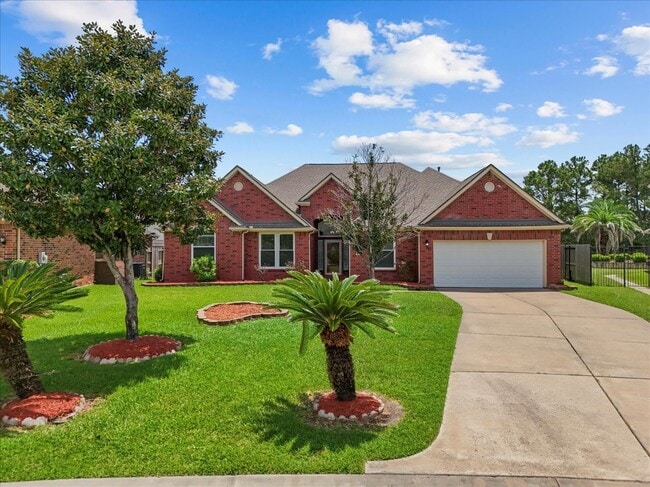 property at 2758 Laguna Pointe Dr