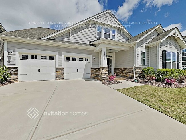 12515 Old Westbury Rd in Cornelius, NC - Building Photo - Building Photo