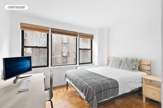 333 E 34th St in New York, NY - Building Photo - Building Photo