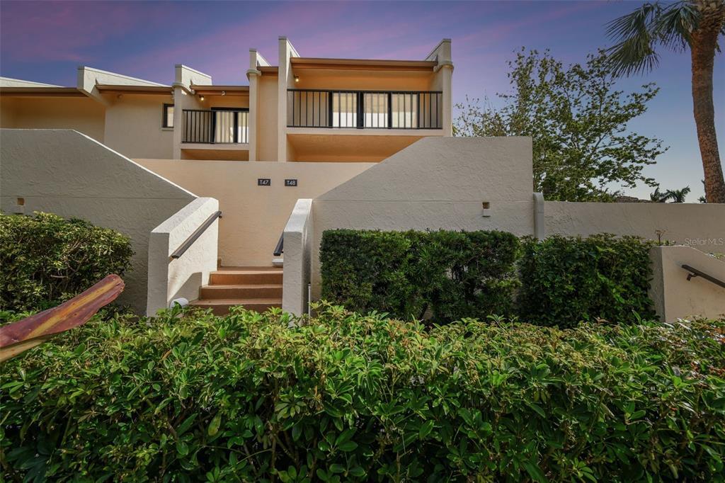 7550 Sunshine Skyway Ln S in St. Petersburg, FL - Building Photo