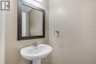 334 Grammond Cir in Ottawa, ON - Building Photo - Building Photo