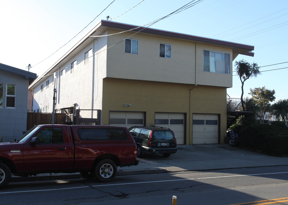 280 San Felipe Ave in San Bruno, CA - Foto de edificio