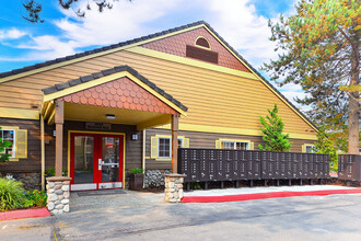 Centrepointe Greens in Everett, WA - Foto de edificio - Building Photo