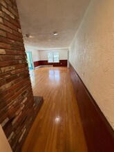 5 Freeman Cir, Unit 5 Freeman Cir., Lexington in Lexington, MA - Building Photo - Building Photo