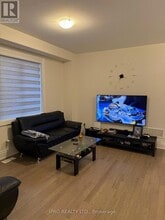 17 Calabria Dr in Caledon, ON - Building Photo - Building Photo