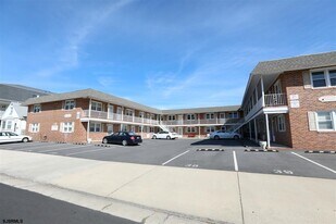 21 S Monroe Ave in Margate City, NJ - Building Photo