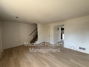 3456 Beale Ct in Woodbridge, VA - Building Photo - Building Photo