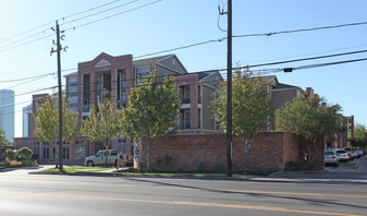 AveCDC Washington Courtyards Apartments