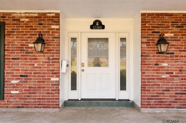 12360 Warwick Ave in Baton Rouge, LA - Building Photo - Building Photo