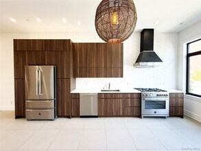 333 Tompkins Ave in Brooklyn, NY - Building Photo - Building Photo