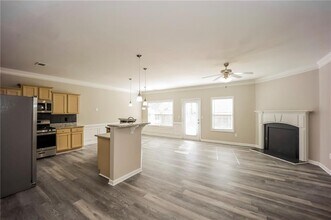 1580 Chattahoochee Ct in Atlanta, GA - Building Photo - Building Photo