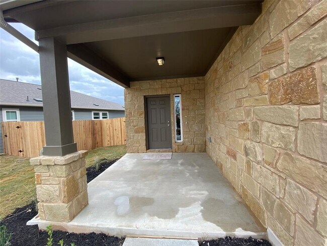 3201 E College Park Dr in Round Rock, TX - Building Photo - Building Photo