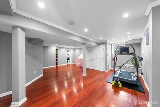 284 Morning Glory Dr in Monroe Township, NJ - Building Photo - Building Photo