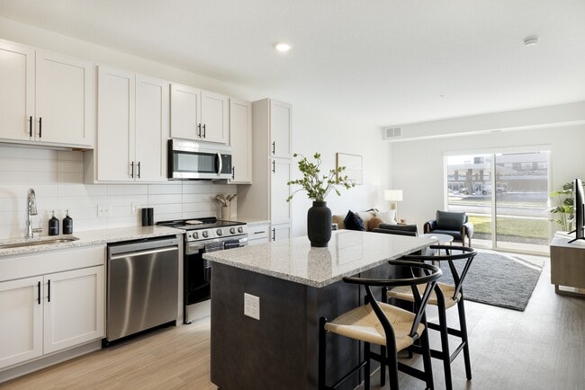 The Blakeley in Shakopee, MN - Building Photo - Building Photo