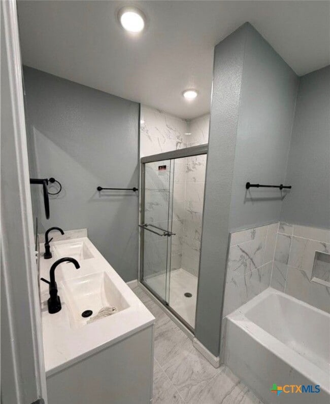 property at 1300 N 2nd St