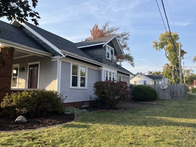 1117 E Glen Ave in Peoria Heights, IL - Building Photo - Building Photo