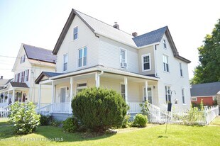 76 Grand St, Unit 2 in Kingston, NY - Building Photo