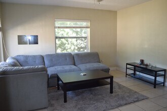 3906 W Carmen St in Tampa, FL - Foto de edificio - Building Photo