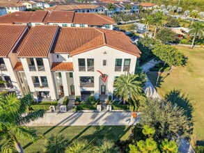 12510 Gross Pointe Dr in Palm Beach Gardens, FL - Building Photo - Building Photo