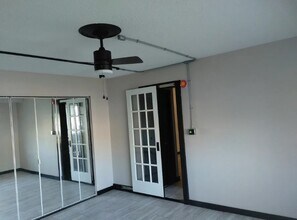 12001 Tarragon Rd, Unit E in Reisterstown, MD - Building Photo - Building Photo