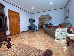 247 Montclair Ave, Unit Forest Hills Apartment in Newark, NJ - Building Photo - Building Photo
