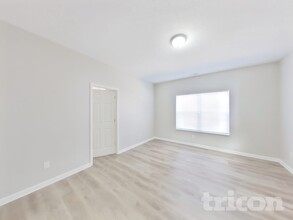 4714 Angelica Dr in Indianapolis, IN - Building Photo - Building Photo