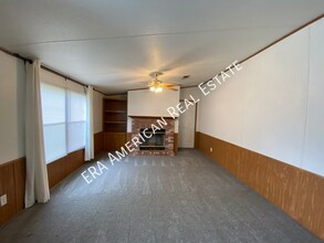8204 Verano St in Navarre, FL - Building Photo - Building Photo