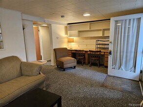 921 Mary St in Ann Arbor, MI - Foto de edificio - Building Photo